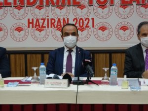 Tarım ve Orman Bakan Yardımcısı Özkaldı, Uşak tarımının sorunlarını yerinde inceledi