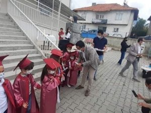 Altıntaş’ta okuma bayramı