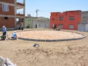 Ergani Belediyesi park ve çocuk oyun alanı yapımına devam ediyor