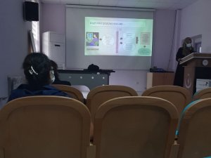 Sağlık personeline hasta hakları ve iletişim eğitimi verildi