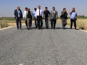 Akçakale’de kırsal bölgelere yakışır yollar yapılıyor