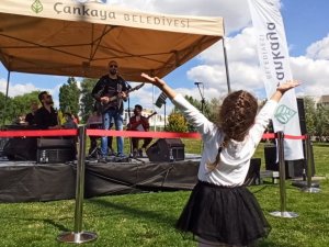 Başkent’te kadınlara ve müzisyenlere destek