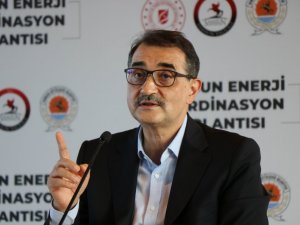 Bakan Dönmez: “Karadeniz sahil kentlerinde karada da sismik aratmaları başlatıyoruz”