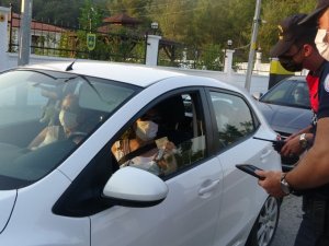 Hafta sonu tatilcileri Marmaris giriş noktasında uzun kuyruklar oluşturdu