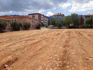 Karacasu’da geçici otopark alanı çalışmaları tamamlandı