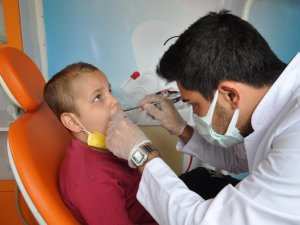 Özel eğitim öğrencilerine diş sağlığı taraması