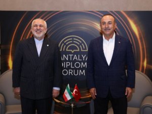 Dışişleri Bakanı Çavuşoğlu’nun diplomasi trafiği