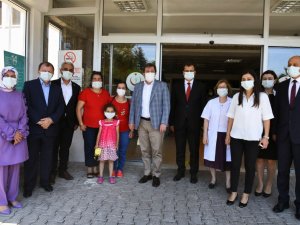 Vali Tavlı’ dan sağlık çalışanlarına moral ziyareti