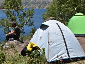 Nemrut Krater Gölü kampçıların uğrak yeri oldu