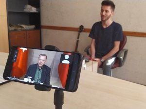 Karacabeyli gencin Erdoğan için bestelediği ‘Koca Yürekli Adam’ 2023 seçim şarkısı olabilir