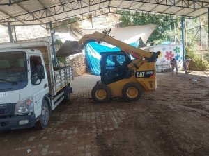 Efeler Belediyesi, sel felaketinin yaralarını sarıyor