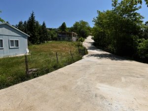 Altınordu’da beton yol çalışmaları sürüyor