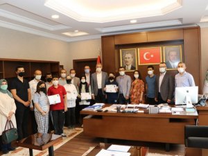 Başarılı öğrenciler ödüllendirildi