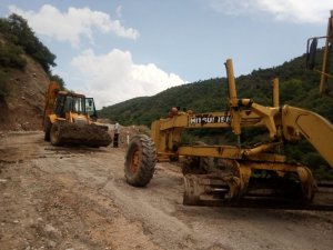 Şiddetli yağışın yaraları sarılıyor