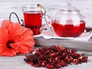 Hibiskus çayını doğru demlemek önemli