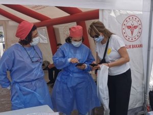 Kuşadası’nda aşı çadırı kuruldu