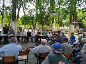 Büyükşehir vatandaşları dinlemeye devam ediyor