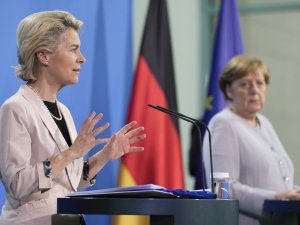 Merkel ve Von der Leyen’den Türkiye’ye destek