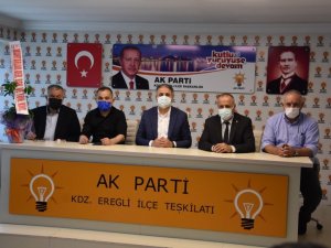 AK Parti ilçe teşkilatı muhtarlar ile istişarede bulundu