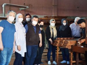 Kütahya Güzel Sanatlar MYO’da çini eğitimleri