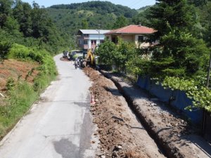 800 metrelik su hattı yenileniyor