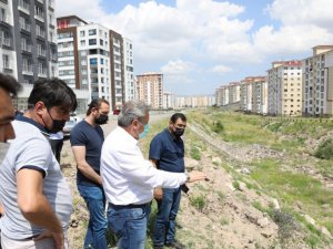 Esnaf TOKİ bölgesi çevre düzenleme çalışmalarıyla daha güzel