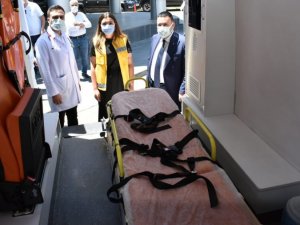 Bağlar belediyesi ambulans ve sağlık ekibi ile pandemi mücadelesinin yanında