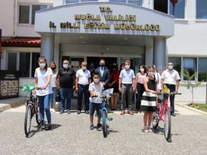 Hayallerini çizdiler, bisikleti kaptılar