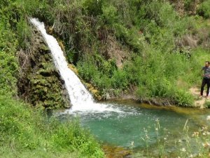 Ilıca şelalesi turizme kazandırılmayı bekliyor