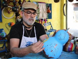 Pandemi evde bırakınca, içindeki sanatçıyı keşfetti