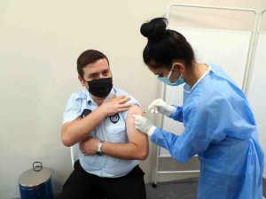 Bağcılar Belediyesi çalışanlarına Covid-19 aşısı