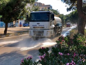 Bandırma Belediyesi’nden Erdek’e temizlik desteği