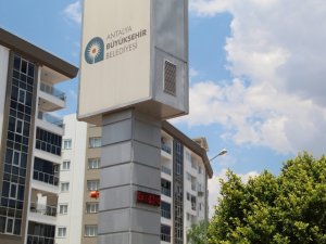 Antalya’da termometreler 43’ü gösterdi, sahiller doldu taştı