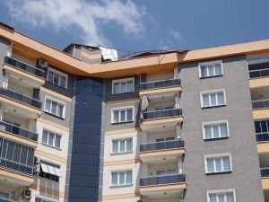 Nazilli Belediyesi ile AFAD afetzede vatandaşın maddi manevi yanında