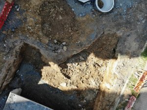 Maltepe’de kanalizasyon çalışması durdu, kazı alanı müsilaj doldu