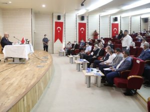 Vali Demirtaş, STK temsilcilerine bir yıllık faaliyetlerini anlattı