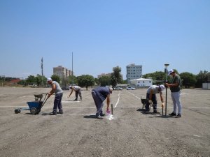 Kartal’da kurban satış ve kesim alanı bayrama hazırlanıyor