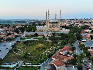 Cumhurbaşkanı Erdoğan müjdeyi verdi: Selimiye Cami Meydanı restore edilecek