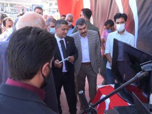 Vali Bilmez Millet Bahçesinde incelemelerde bulundu