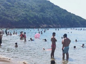 Sıcağı gören milli parka akın etti