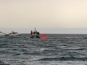 Denizde aniden başlayan fırtınada can pazarı