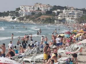 Son kısıtlama öncesi sahilleri doldurdular