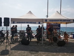 Büyükşehir ve Kuşadası Belediyesi’nin Müzisyenlere Destek Konserleri devam ediyor