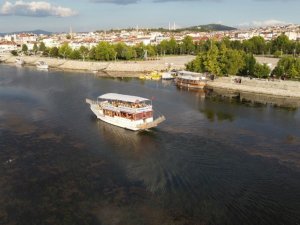 Beyşehir Gölü’nde su seviyesinin azalması yat işletmecilerini tedirgin ediyor