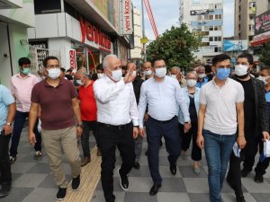 Başkan Gültak esnafla bir araya geldi