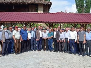 Başkan Özdemir: “Amacımız en kaliteli hizmeti en kısa sürede halka ulaştırmak”