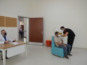 Sağlık Bakanı Koca: "Düğünden önce, aşı salgına karşı üstünlük kazanmalı"