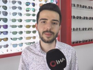 Çakma gözlük gerçeğine vesile