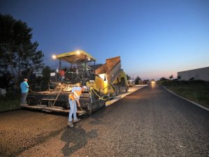 Başiskele’de üst yapı çalışmaları aralıksız sürüyor