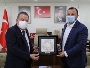 AK Parti, Başkan Böcek’i ağırladı